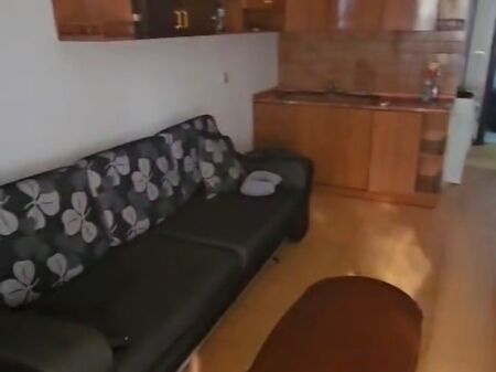 Don Bosko, jepet me qera apartament 1+1+Blk.