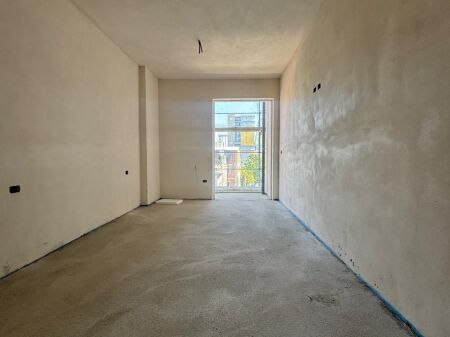 Shitet Apartament tek Ish Fusha