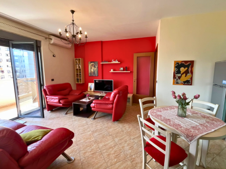 Qira, Apartament 2+1+2, ”Qëndër 9-katëshet”, Tiranë
