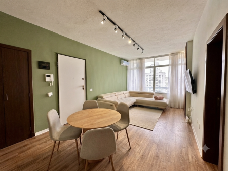 Shitet, Apartament 2+1, Rruga e Durrësit, Tiranë