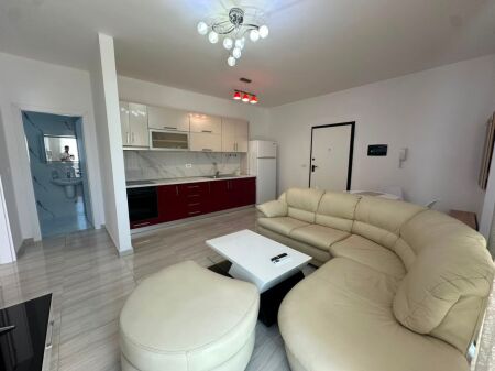 Appartamento 1+1 in Affitto, 650 €