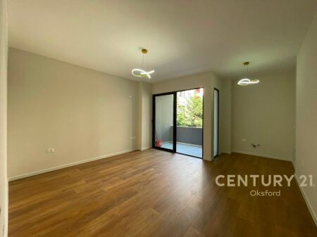 Apartament 1+1 per shitje te 2 Palmat, Astir