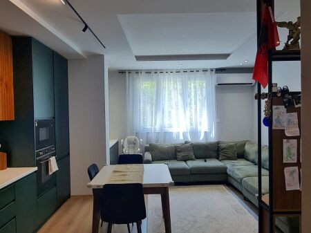 Apartament 2+1 Ne Shitje Te Stadiumi Air Albania