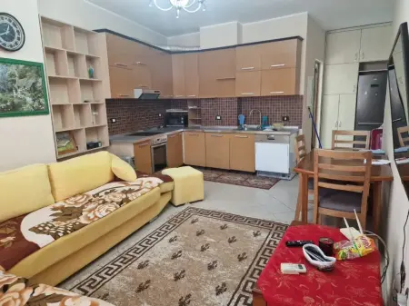 Affitto | Apartament 2 + 1 | Yzberisht | 400 €/mese