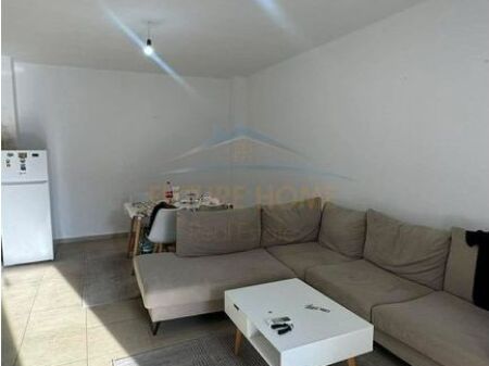 Shitet, Apartament 1+1, Unaza e Re