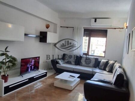 Jepet me qera apartament 2+1 – tek Stacioni i Trenit!