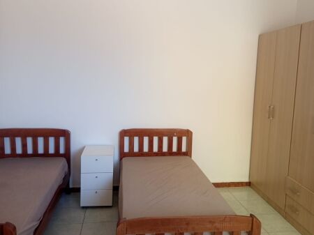 APARTAMENT 1+1. 28000 LEKE.QYTET STUDENTI.