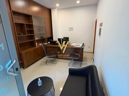 BUSINESS PREMISES 308 M2 FOR RENT AT MINE PEZA 3,000 EURO