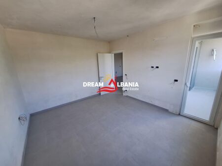 1+1 Apartments for Sale in Mali Robit, Golem (41111591)