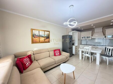 Affitto, Appartamento 2+1+2, vicino a UKD, Durres !