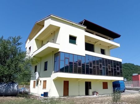 SHITET KOMPLEKS GODINE HOTEL &RESTORANT CARCOVE PERMET
