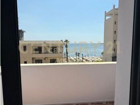 Affittasi Appartamento 1+1 con Vista Mare sulla Spiaggia, Durazzo