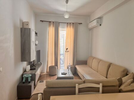 APARTAMENT ME QERA 2+1 ALI DEMI 50.000 LEKE FH-86175