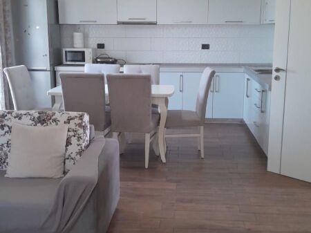 Rent | Shtëpi private 2 + 1 | Kodra E. Priftit | 600 €/month