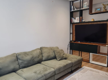 SHITET APARTAMENT 2+1 – PRANË STADIUMIT AIR ALBANIA