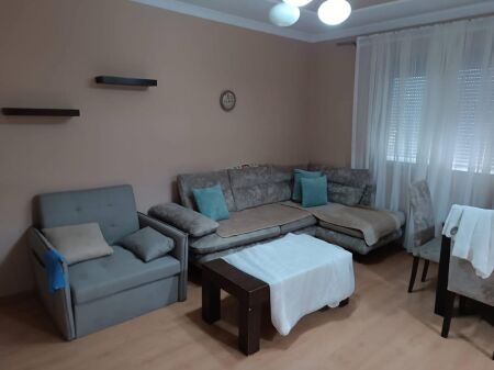 Qera | Apartament 1 + 1 | Rruga Frosina Plaku | 450 €/muaj