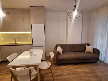 Jepet apartament 1+1 prane Gener 2 , Spak, rruga Jordan Misja. I sapo mobiluar, i pa banuar me pare  