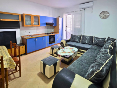 Apartament 2+1 me Qira – Lagjja 13, Plazh, Durrës