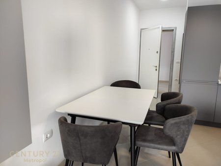 🏡 APPARTAMENTO IN VENDITA A 21 DHJETORI – VICINO ALL'INGEGNERIA