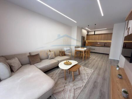 Qera, Apartament 1+1 + Post Parkimi, Kompleksi E88, Rruga Dritan Hoxha
