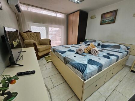 Rent | Apartament 1 + 1 | Rruga 5 Maji | 370 €/month