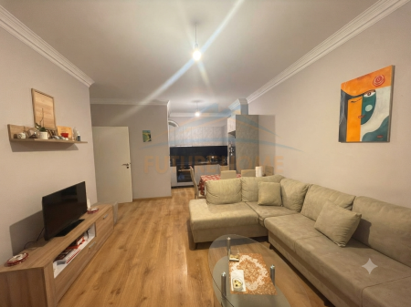 Shitet, Apartament 1+1, Unaza e Re, Tiranë