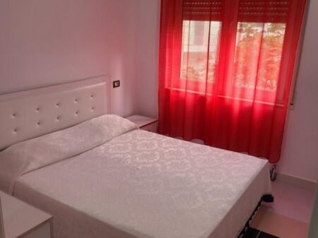 Appartamento 1+1+1 con Balcone in Affitto