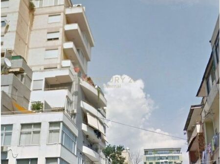 Jepet me qira Njësi për Zyra – Tirana e Re