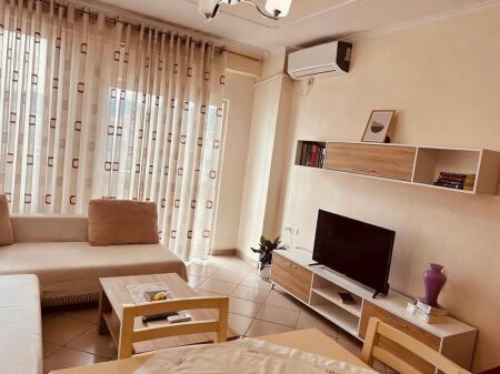 FUND GUSHTI! Apartament 2+1 me Qira - 21 Dhjetori, Poligoni