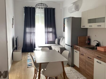 Jepet me qira 1+1 ne Rez Kadiu/Ali Dem 38.000Leke