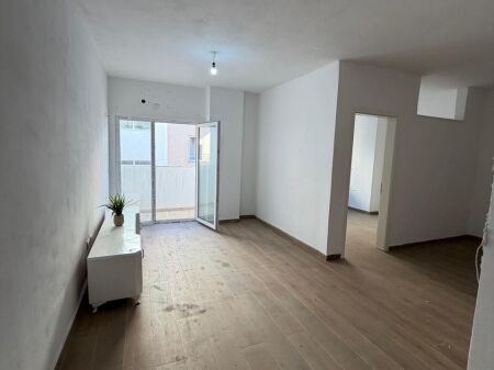 Appartamento 1+1 in vendita vicino a Billa Durres