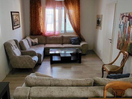 For rent 2+1 furnished Myslym Shyri private building 70000 lek