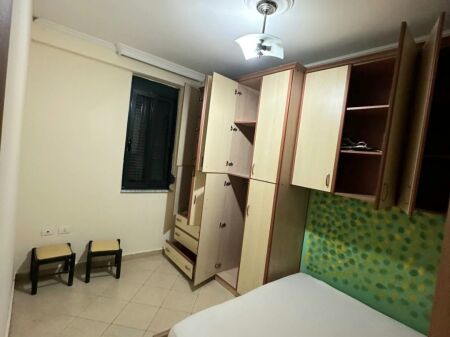 Jepet Me Qera Apartament 1+1+1 Ballkon