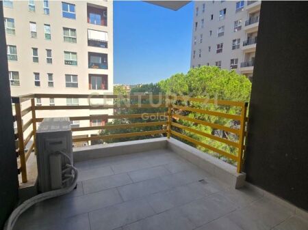 JEPET ME QIRA APARTAMENT 1+1 TEK REZIDENCA E-88, LAPRAKË !