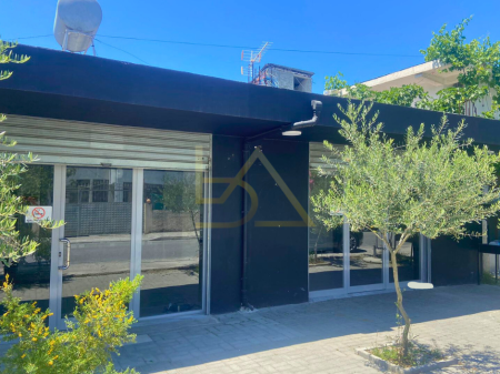 Locale Commerciale + Casa Privata in Vendita – Quartiere 17, Durrës