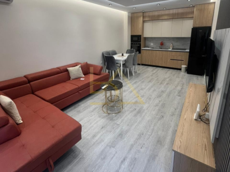 Appartamento 2+1 in Affitto – Porcelan, Tirana