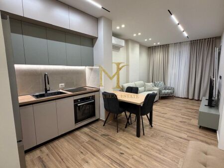 Qera apartament 1+1 ne Golem, vija e dyte. 50m nga deti