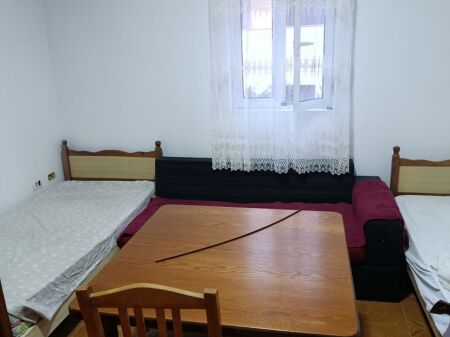 🏡 Jepet Garsoniere me Qera – Qytet Studenti