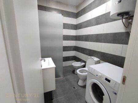 APARTAMENT PËR SHITJE TEK 21 DHJETORI – PRANË INXHINIERISË