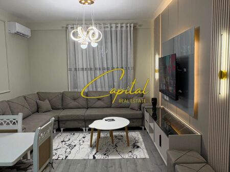 APARTAMENT ME QIRA 2+1 SPITALI AMERIKAN 3 70.000 LEKE