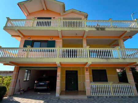 Durres 210.000€ Villa su 3 Piani in Vendita - Xhafzotaj, Durres 210.000 €
