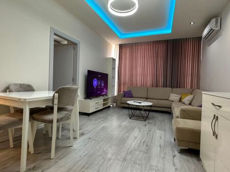 Apartament 1+1 per qira tek gjimnazi Partizani