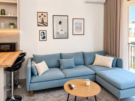 Apartament 1+1 Per Qira Tek Liqeni Thate