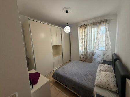 Apartament 2+1 me Qera , Casa Italia