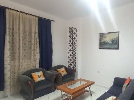 GARSONIERE ME QIRA - SHKOZE, TIRANE