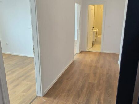 Apartment for sale at 21 Dhjetori