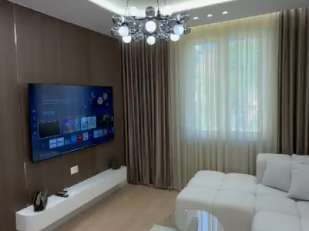 🏡Shitet Apartament 1+1 – Pranë Liqenit të Tiranës*
