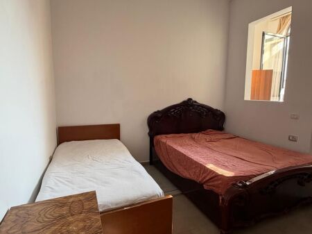 GARSIONERE 18000 LEKE.VILAT GJERMANE