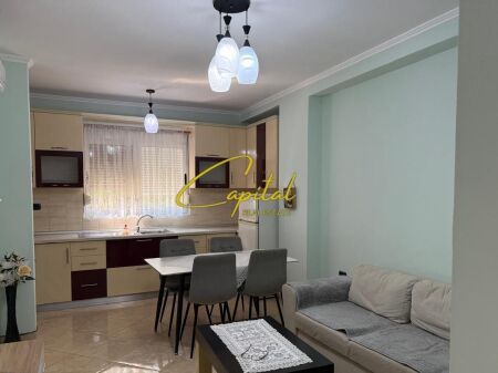 APARTAMENT ME QIRA 2+1 MATERNITETI I RI 50.000 LEKE