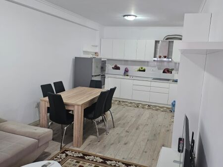 Jepet Apartament 2+1 me qera Tek Kompleks Kontakt, 21 Dhjetori   ID 5272